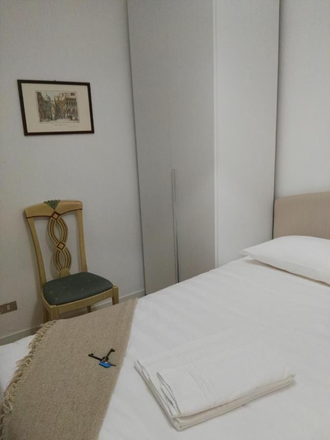 Butterfly Guest House Venecia Habitación foto