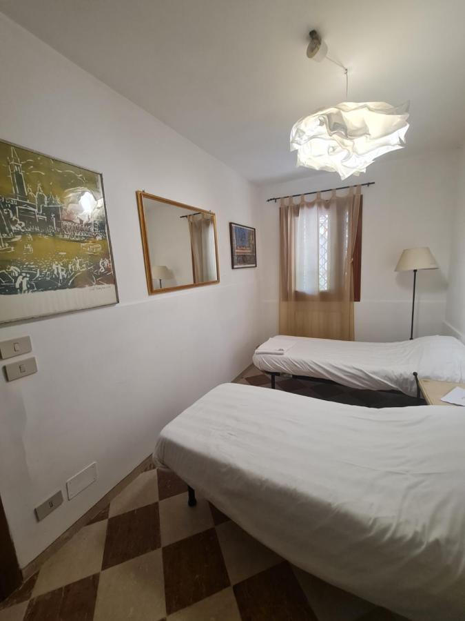 Butterfly Guest House Venecia Exterior foto